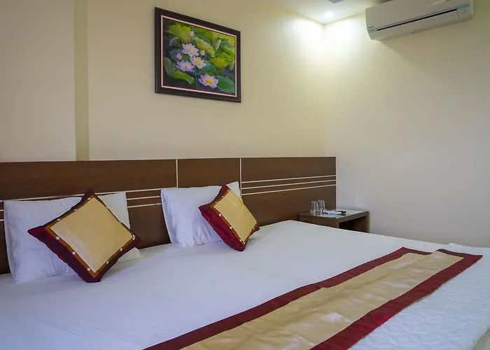 Phuong Trang Economy hotel Ha Long